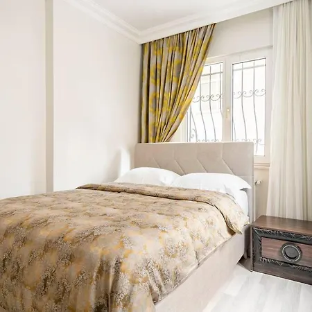 Lovely House In District Daire İstanbul
